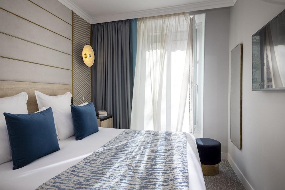 Nude Hotel Parijs